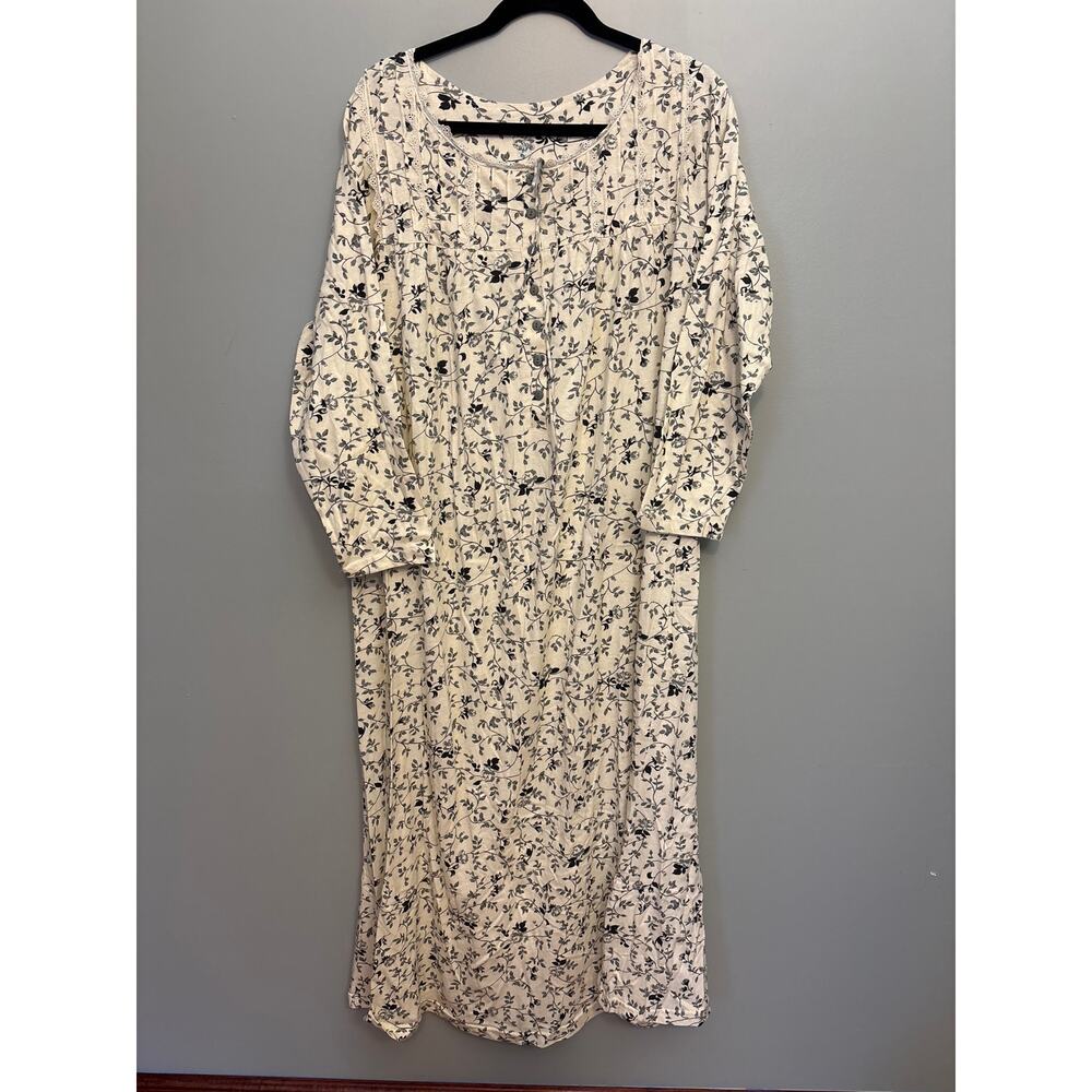 Plus-size Floral Pintucked Nightgown by Only Necessities -18/20 100% Cotton